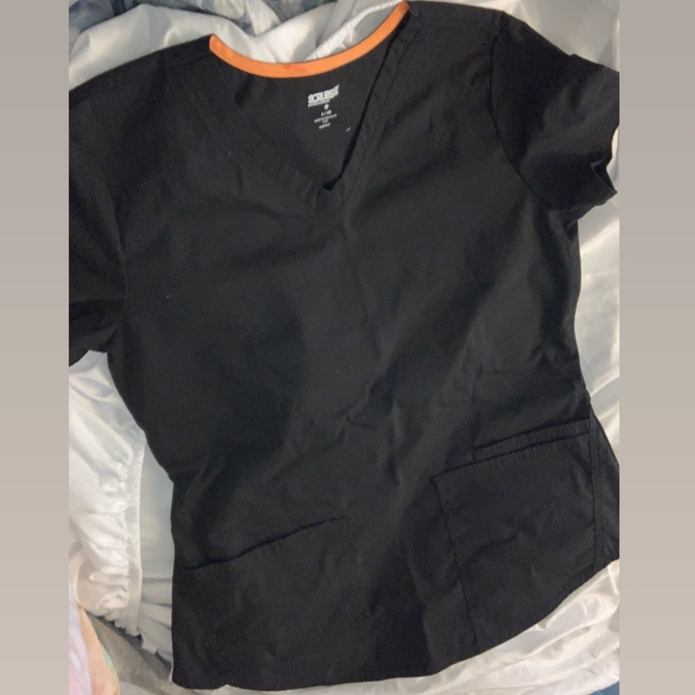 Scrub top